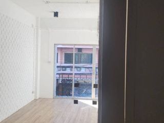 Gewerbefläche zur Miete in Pak Kret, Nonthaburi