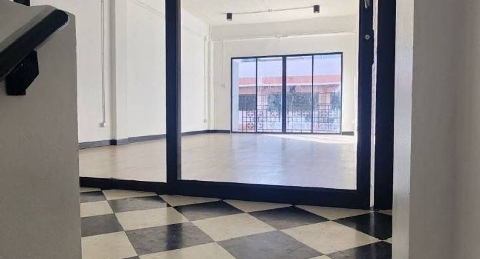 Local comercial en alquiler en Pak Kret, Nonthaburi