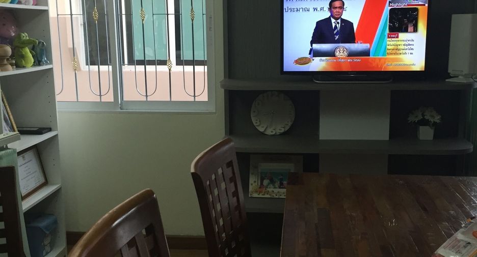 Oficina en venta de 2 habitaciones en Mueang Phrae, Phrae