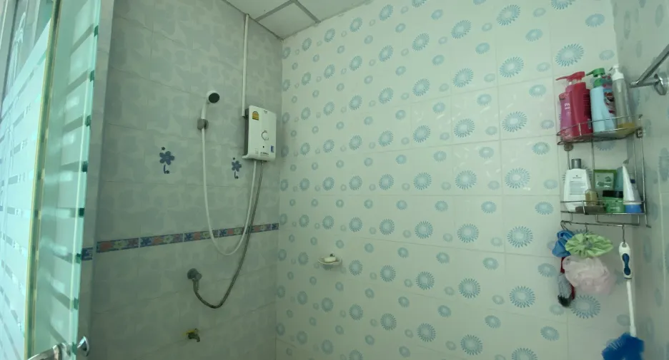 Oficina en venta de 2 habitaciones en Mueang Phrae, Phrae