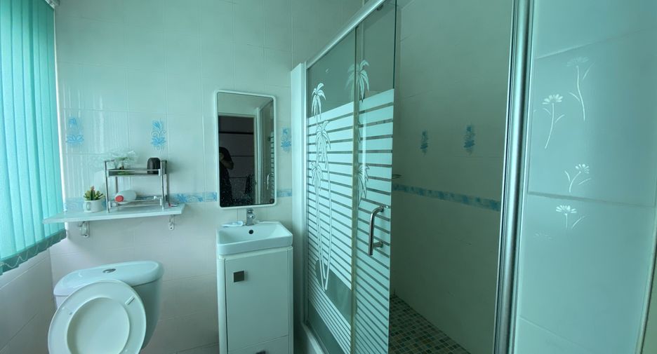 Oficina en venta de 2 habitaciones en Mueang Phrae, Phrae