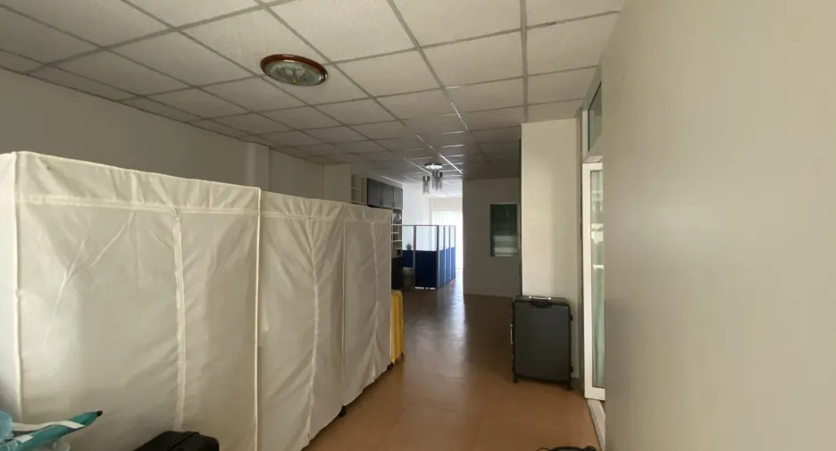 Oficina en venta de 2 habitaciones en Mueang Phrae, Phrae