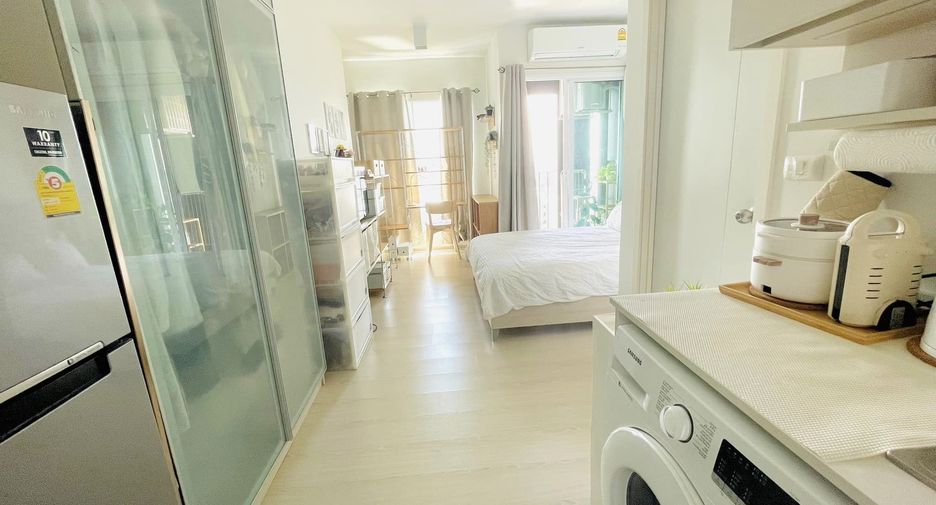 For sale studio condo in Huai Khwang, Bangkok