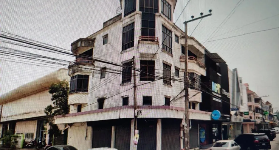 出售 6 卧室 联排别墅 在 Mueang Rayong, Rayong