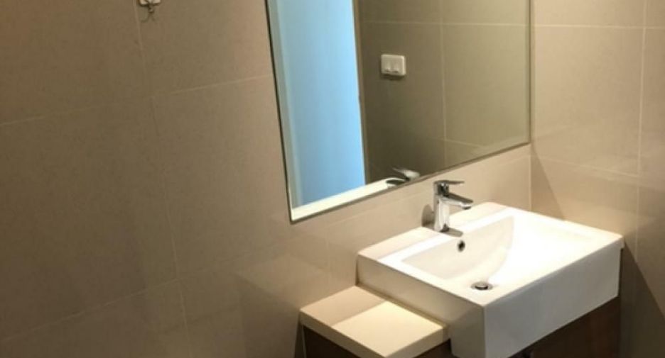 For sale 1 bed condo in Phaya Thai, Bangkok