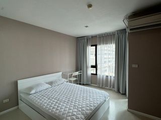 For sale studio condo in Yan Nawa, Bangkok