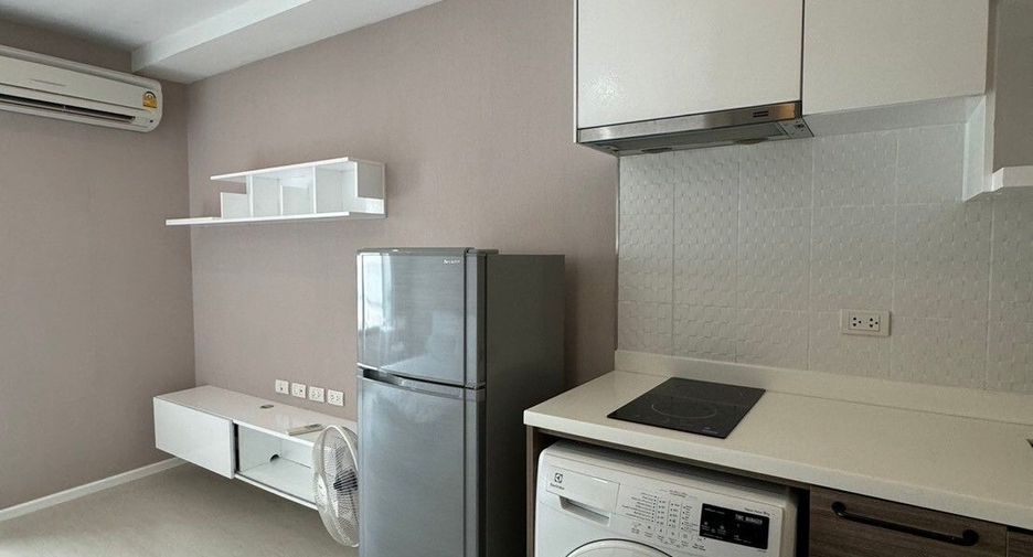 À vendre studio condo à Yan Nawa, Bangkok
