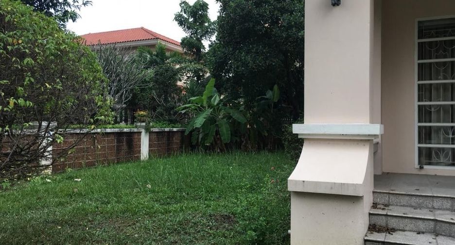 For sale and for rent 4 bedrooms house in Bang Yai, Nonthaburi