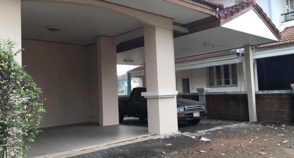 For sale and for rent 4 bedrooms house in Bang Yai, Nonthaburi