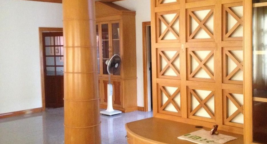 For sale and for rent 4 bedrooms house in Bang Yai, Nonthaburi