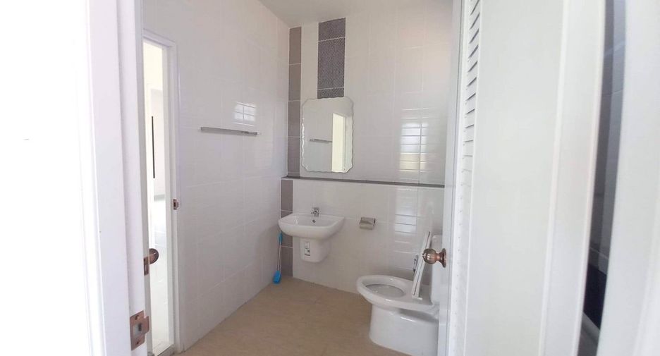 For sale 2 bedrooms house in Takhli, Nakhon Sawan