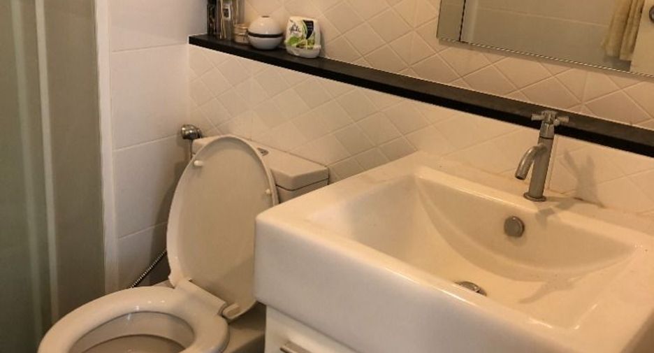 For sale 1 bed condo in Mueang Samut Prakan, Samut Prakan