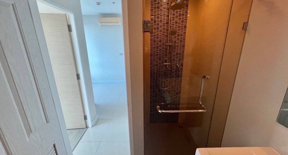 For sale 1 bed condo in Bang Na, Bangkok