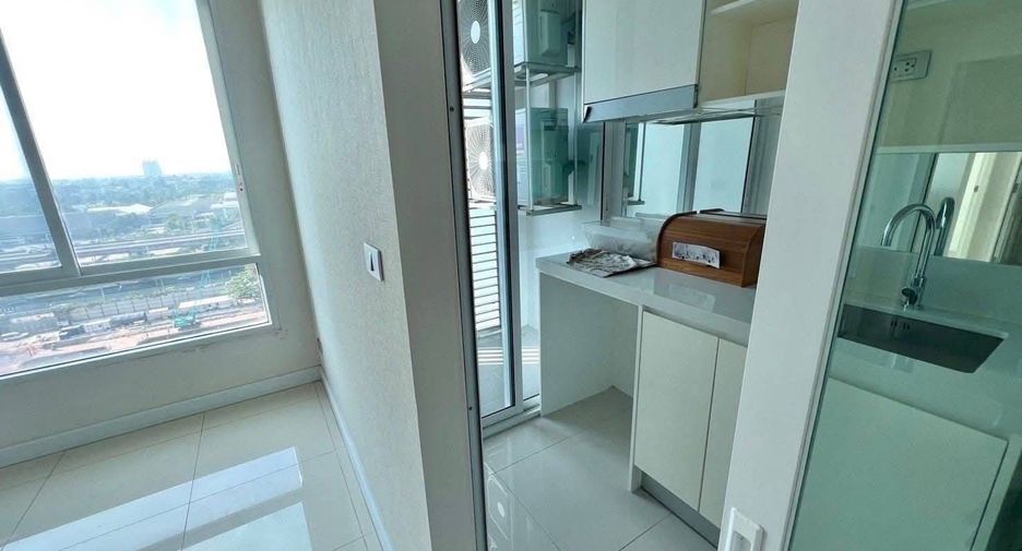 For sale 1 bed condo in Bang Na, Bangkok
