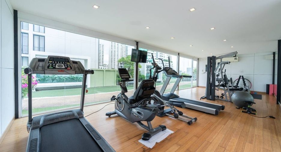 For sale and for rent 1 bed condo in Watthana, Bangkok