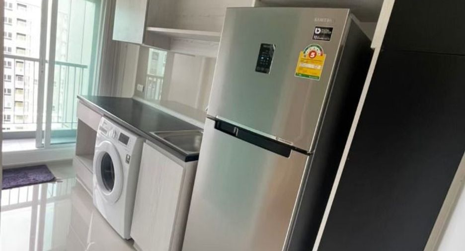 For sale 1 bed condo in Mueang Samut Prakan, Samut Prakan