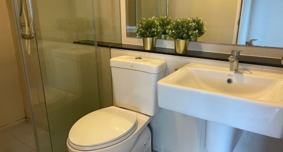 For sale 1 bed condo in Mueang Samut Prakan, Samut Prakan