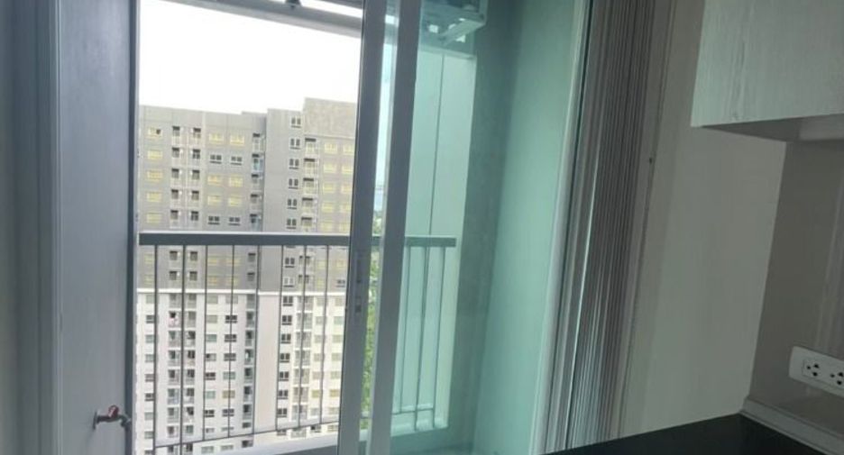 For sale 1 bed condo in Mueang Samut Prakan, Samut Prakan