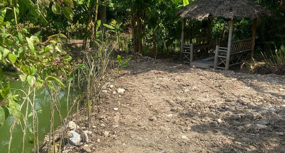 For sale 6 bedrooms house in Lat Lum Kaeo, Pathum Thani