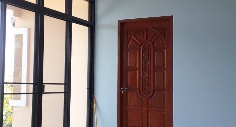 For sale 6 bedrooms house in Lat Lum Kaeo, Pathum Thani