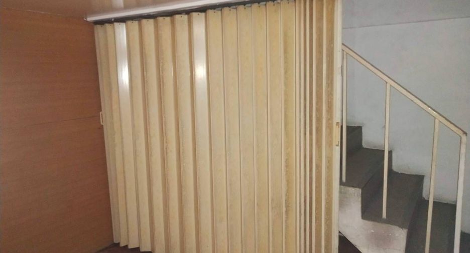 For sale 4 bedrooms retail Space in Suan Luang, Bangkok