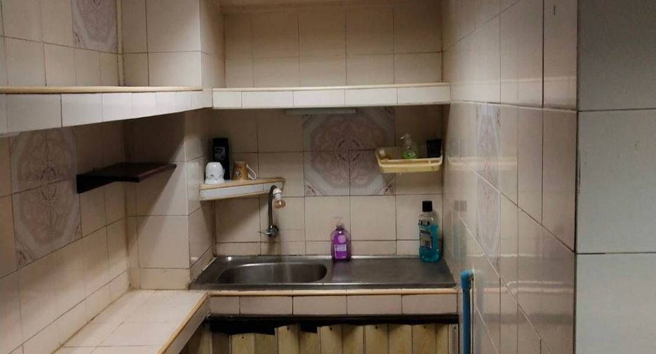For sale 4 bedrooms retail Space in Suan Luang, Bangkok