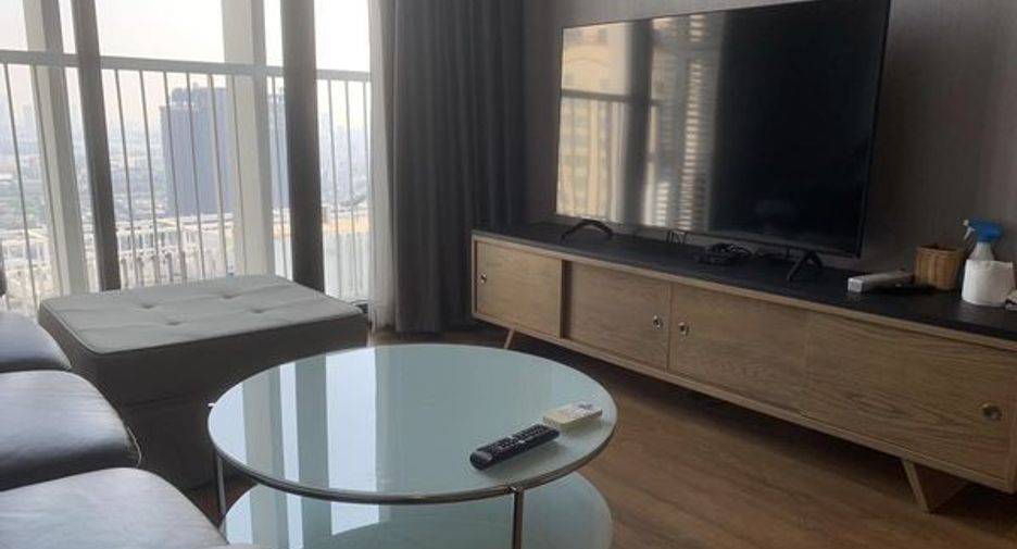 For sale 2 bedrooms condo in Khlong Toei, Bangkok