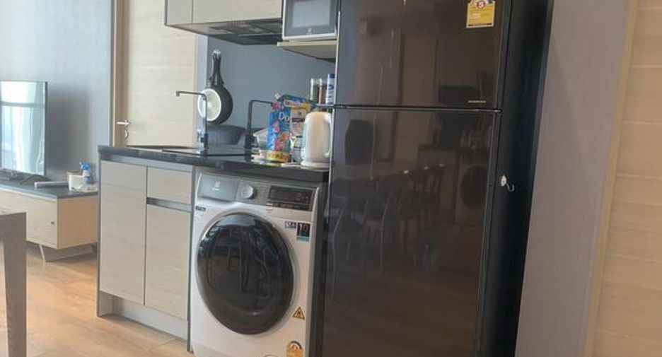 For sale 2 bedrooms condo in Khlong Toei, Bangkok
