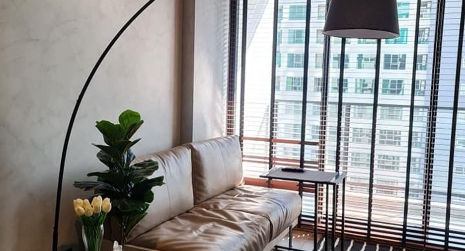 For sale 1 bed condo in Watthana, Bangkok