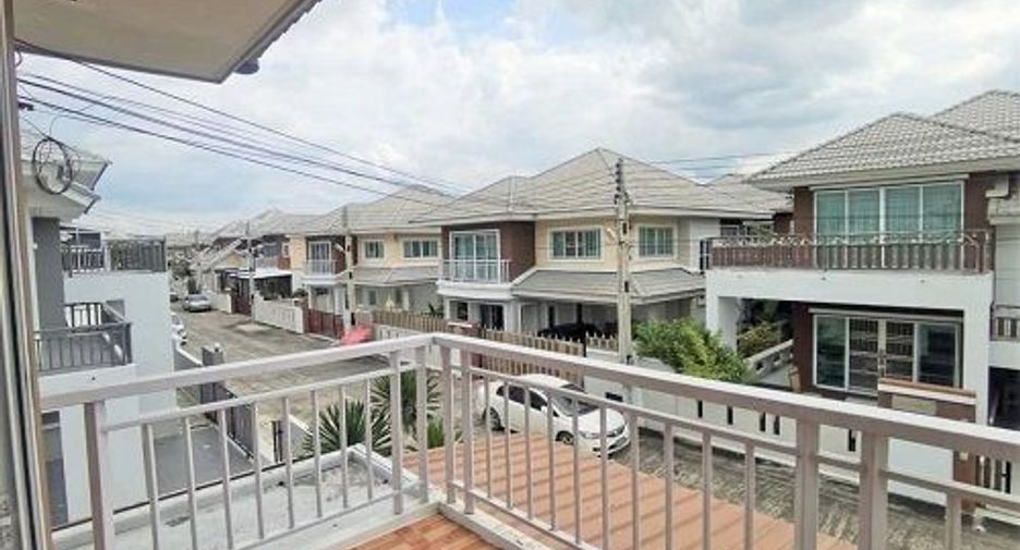 Haus zum Kauf mit 3 Zimmer in Ban Bueng, Chonburi