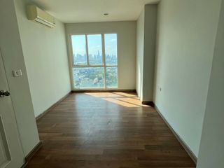 Продажа 2 спальни кондо в Ратчатхещи, Бангкок