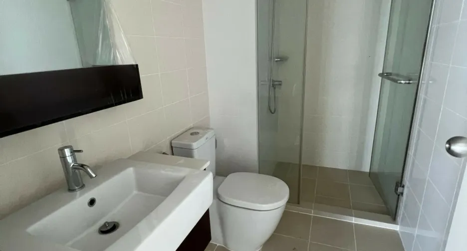 For sale 2 bedrooms condo in Ratchathewi, Bangkok