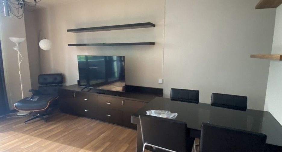 For sale 1 bed condo in Khlong Toei, Bangkok