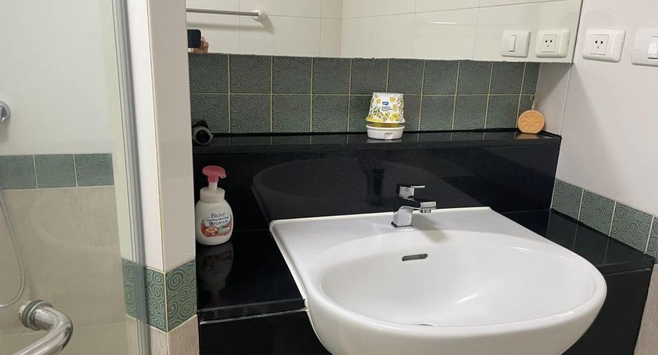 For sale 1 bed condo in Bang Na, Bangkok