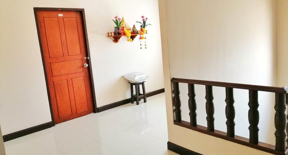 For rent 7 bedrooms house in Mueang Pathum Thani, Pathum Thani