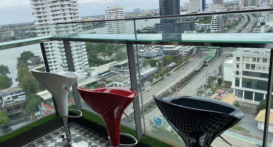 For sale 2 bedrooms condo in Yan Nawa, Bangkok