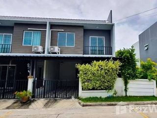 出售 3 卧室 联排别墅 在 Bang Phli, Samut Prakan