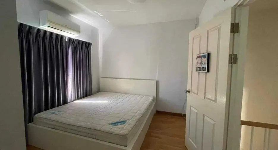 Reihenhaus zum Kauf mit 3 Zimmer in Bang Phli, Samut Prakan