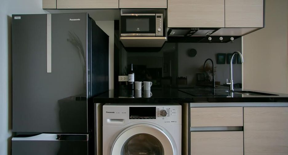 For sale 2 bedrooms condo in Khlong Toei, Bangkok