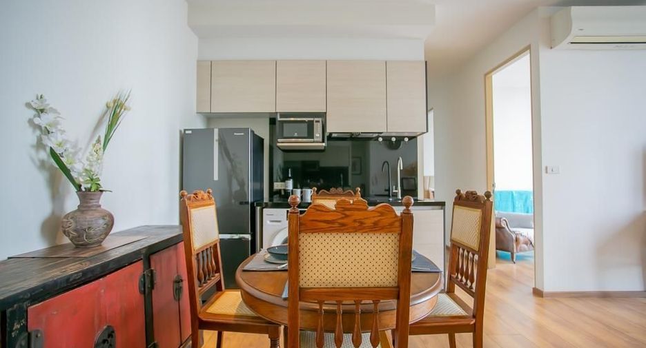 For sale 2 bedrooms condo in Khlong Toei, Bangkok