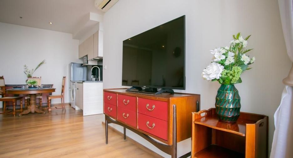 For sale 2 bedrooms condo in Khlong Toei, Bangkok