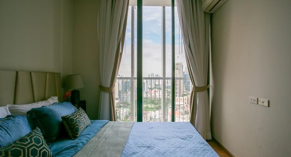 For sale 2 bedrooms condo in Khlong Toei, Bangkok