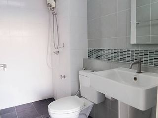 For sale 1 bed condo in Mueang Samut Prakan, Samut Prakan