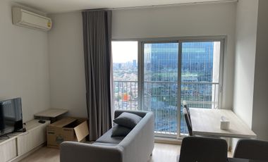 À vendre 2 chambres condo à Huai Khwang, Bangkok