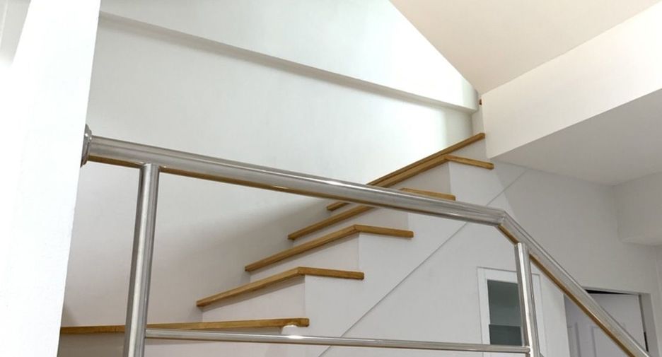 For sale 4 ベッドルーム townhouse in Kantharawichai, Maha Sarakham