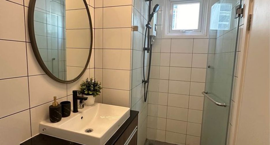 For sale 1 bed condo in Huai Khwang, Bangkok