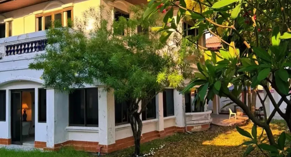 For rent 4 bedrooms house in Mueang Nonthaburi, Nonthaburi