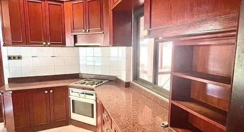 For rent 4 bedrooms house in Mueang Nonthaburi, Nonthaburi