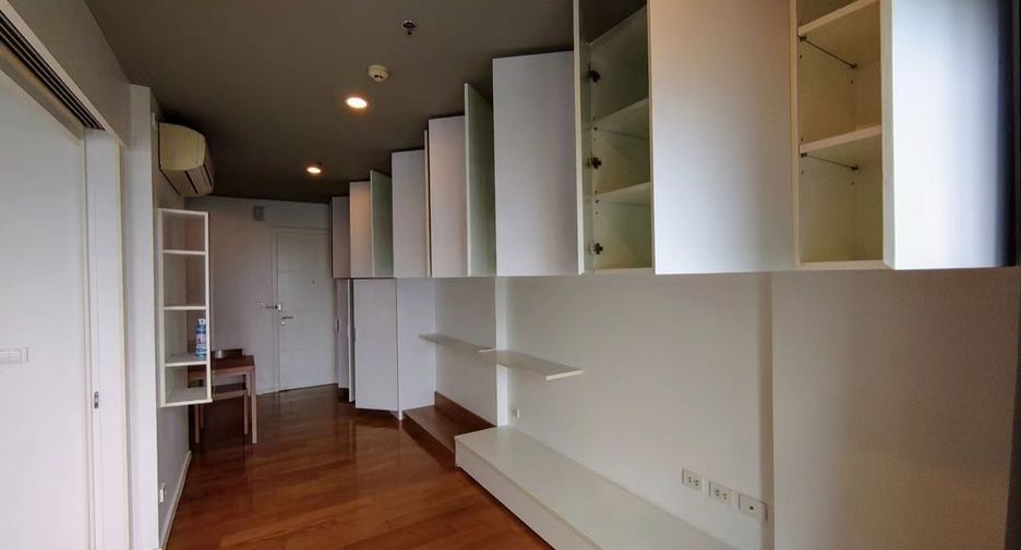 For sale 1 bed condo in Watthana, Bangkok