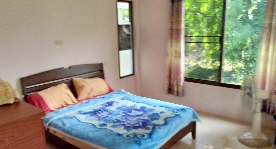 For sale 8 bedrooms villa in Chiang Dao, Chiang Mai